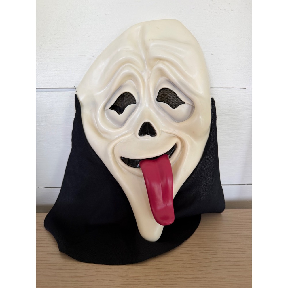 VTG Easter Unlimited Ghostface Scary Movie Wazzup Tongue Out Parody Mask Costume